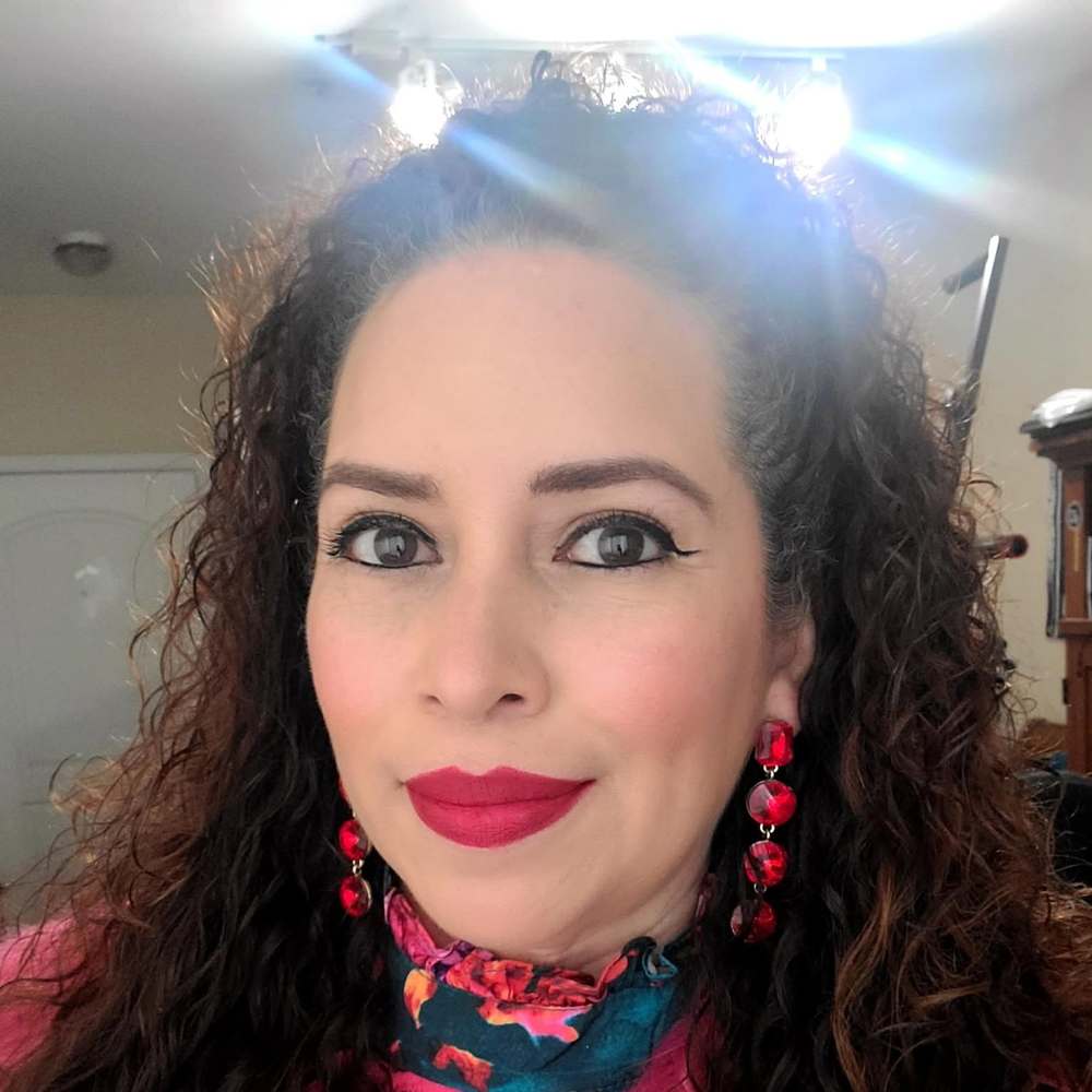 Meet your Posher, Leandra